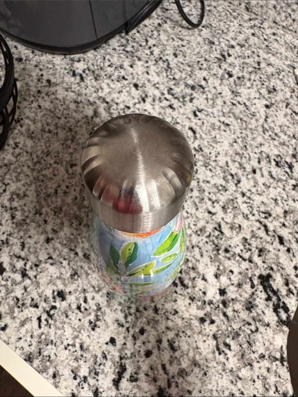 Starbucks + Lilly Pulitzer  Floral Stainless Bottle - Picture 3 of 7